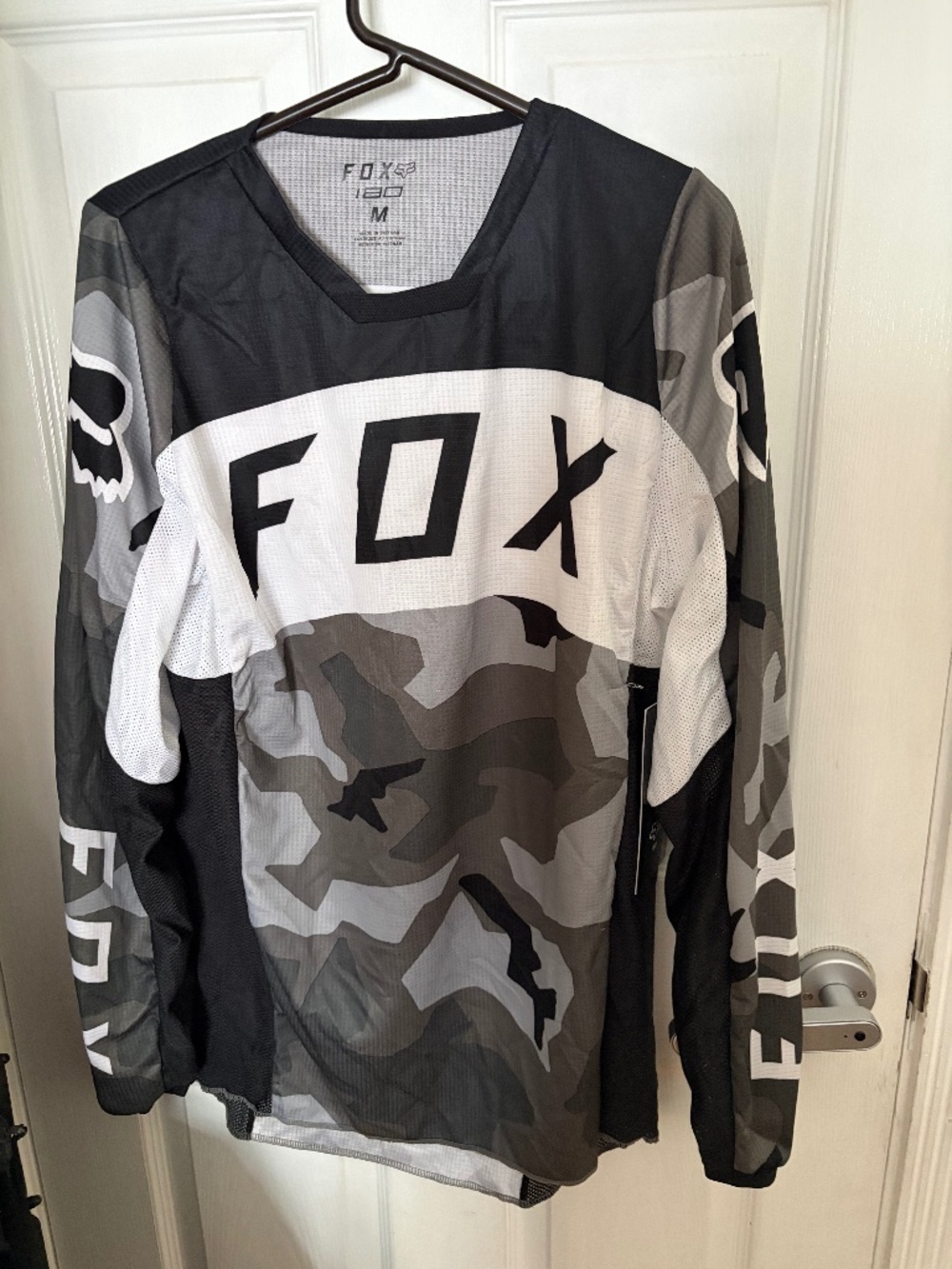 🖤 Fox Racing Youth 180 Jersey – Black/Camo – Size Medium (NWT)